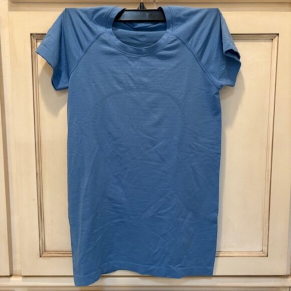 Lululemon Women’s Swiftly Tech Short Sleeve Shirt Size 6 Blue Seamless Running T - Picture 1 of 3
